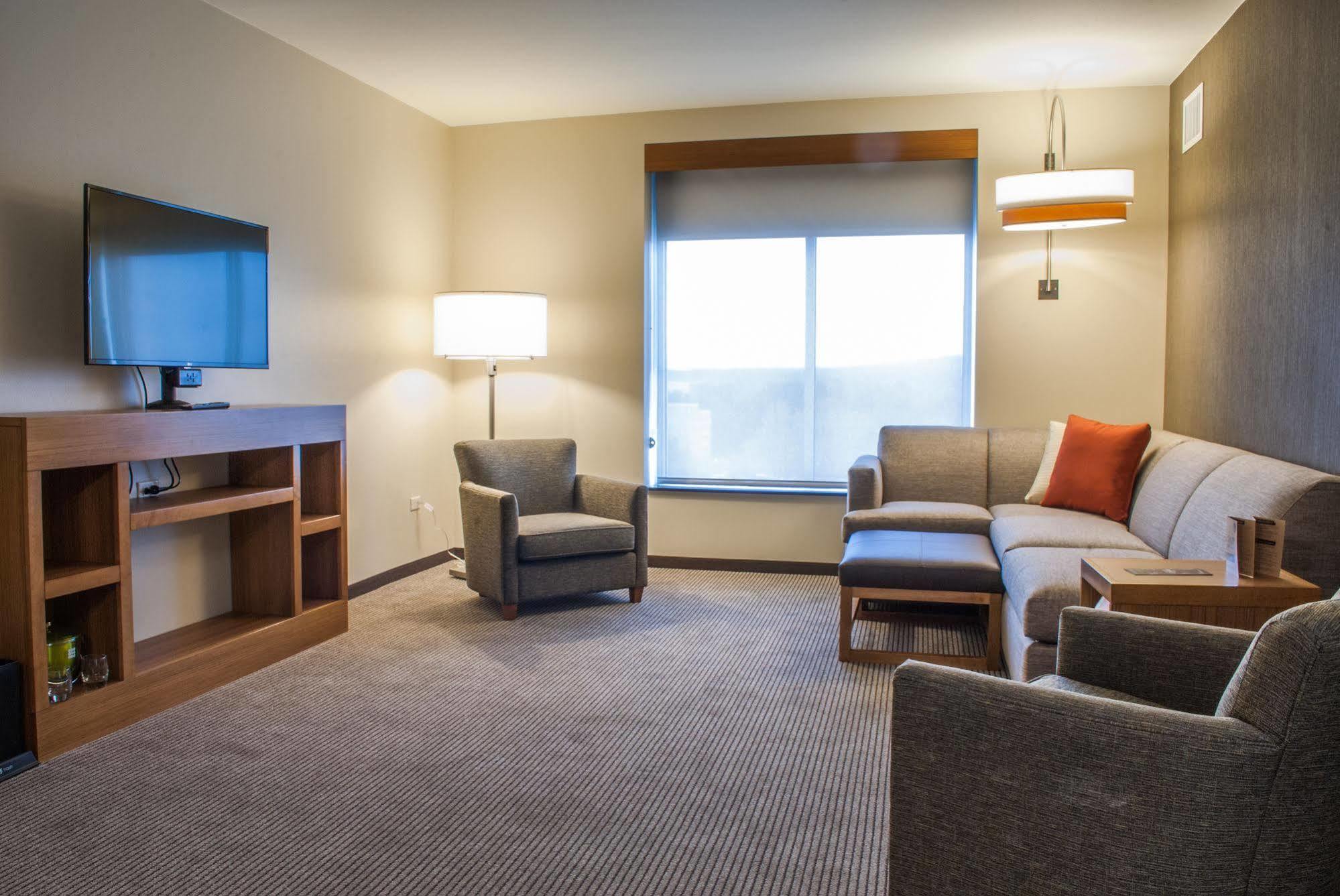 Hyatt Place Blacksburg/University Bagian luar foto
